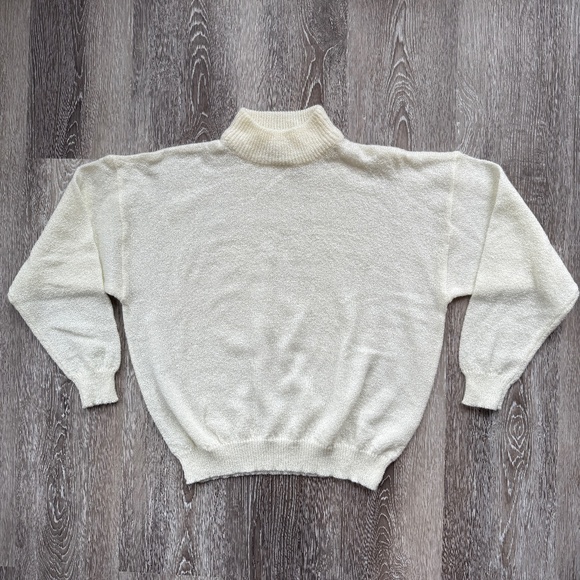 Vintage Lightweight Cream Turtleneck Sweater - Picture 1 of 5